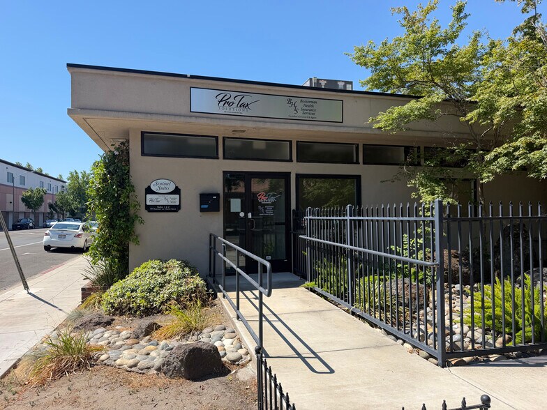 More Photos Of 125 N Church St, Lodi Office For Lease
