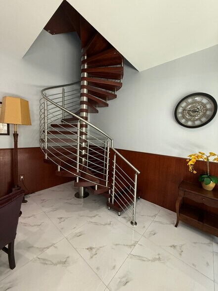 More Photos Of 16 SW 1st Ave, Miami Office Residential For Sale