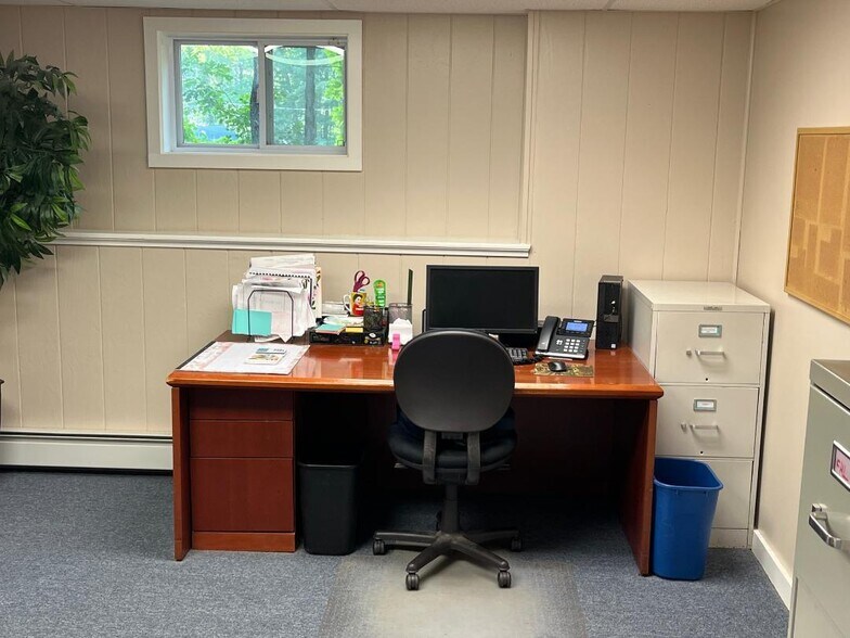 More Photos Of 284 Merrow Rd, Tolland Office For Lease