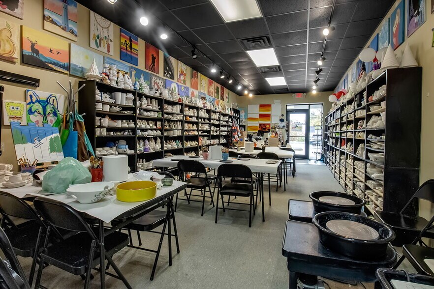 More Photos Of 38 Washington St, Ellicottville Storefront For Sale