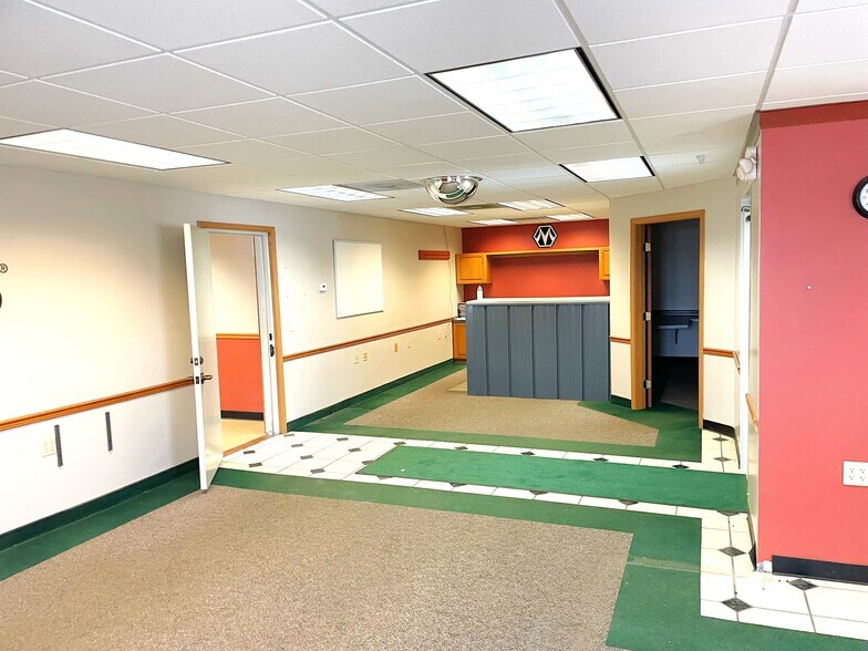 More Photos Of 14483 OH-31, Kenton Manufacturing For Sale