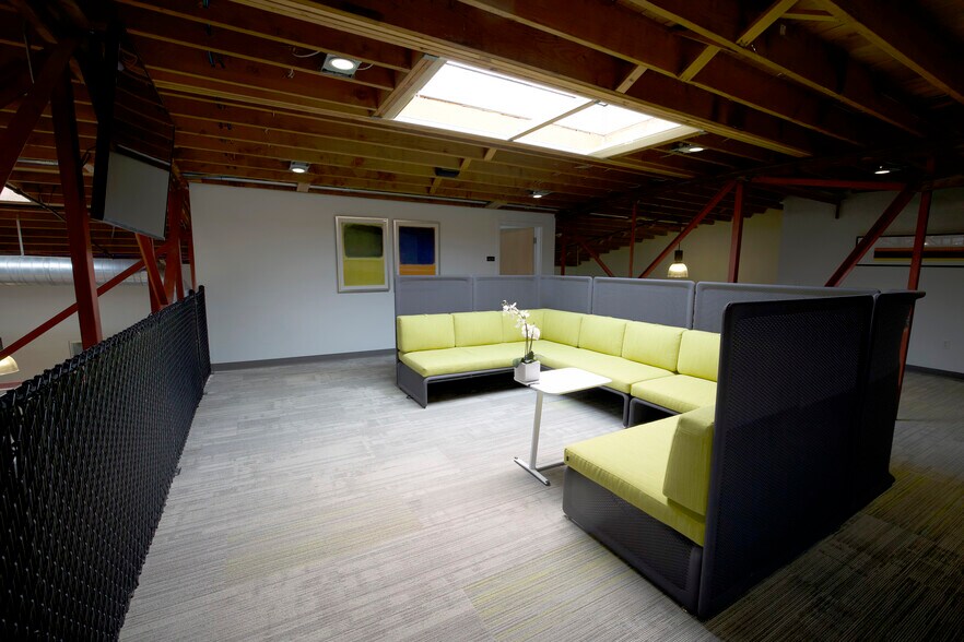 More Photos Of 1376 E 3300 S, Millcreek Coworking Space