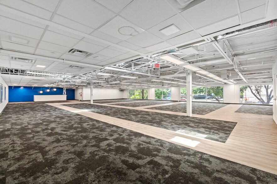 More Photos Of 507 E Calles St, Austin Office For Lease