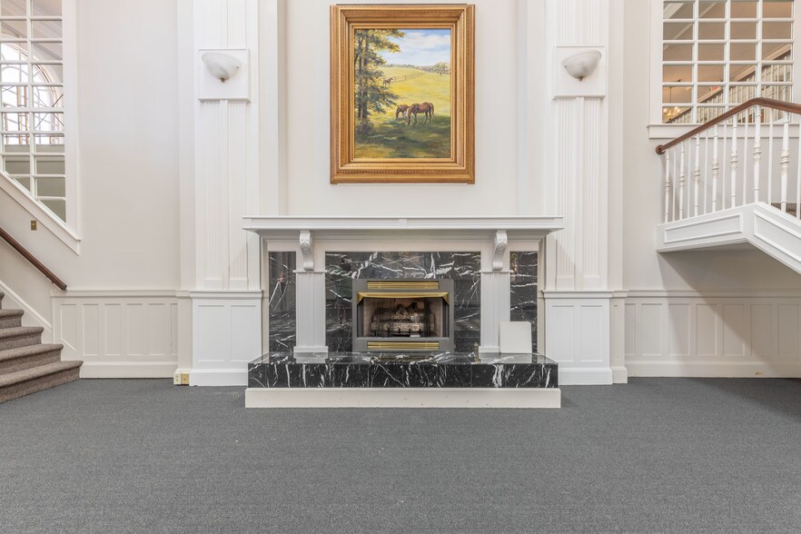 More Photos Of 300 Frederica St, Owensboro Office For Lease