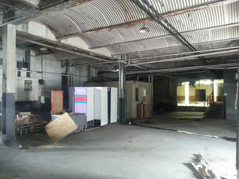 More Photos Of 722 Spring St, Reading Manufacturing For Sale