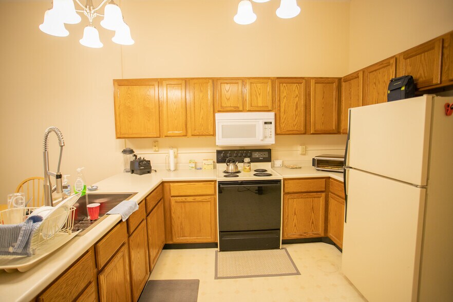 More Photos Of 43-49 Main, Bangor Office For Sale