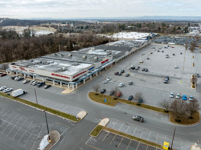 More Photos Of 1660 E Lincoln Hwy, Chambersburg Unknown For Lease