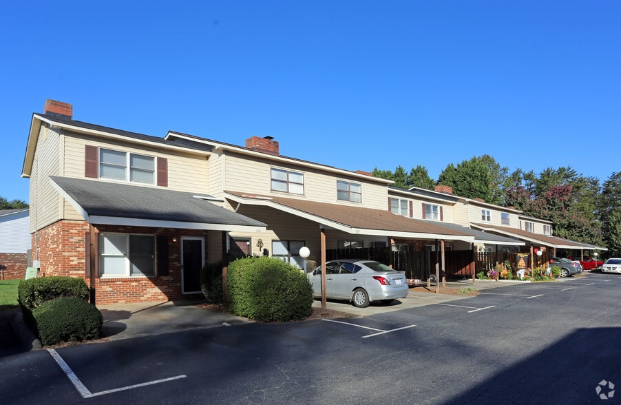 More Photos Of 000 Timberline Cir SE, Winston-Salem Apartments For Sale