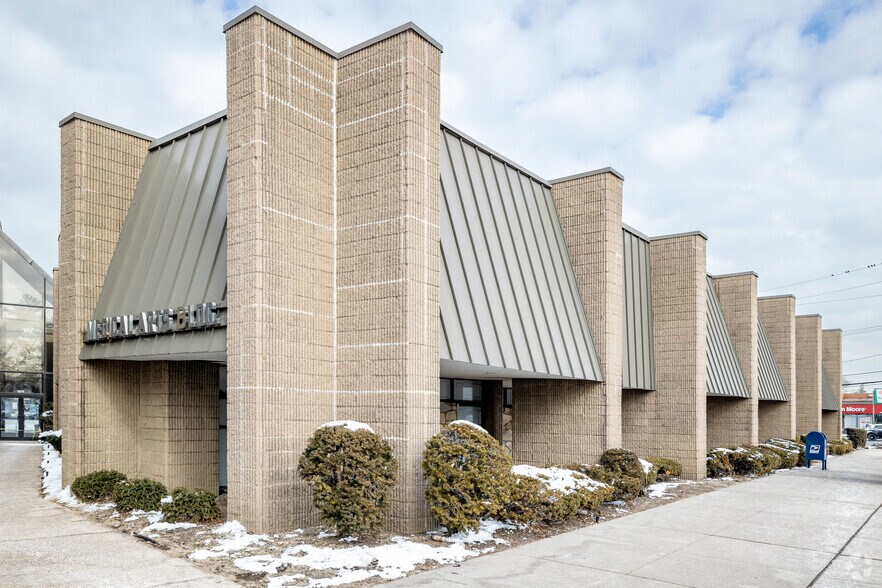 More Photos Of 1575 Hillside Ave, New Hyde Park Medical For Sale