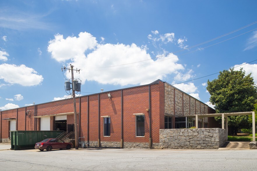 More Photos Of 4801 Lewis Rd, Stone Mountain Warehouse For Lease