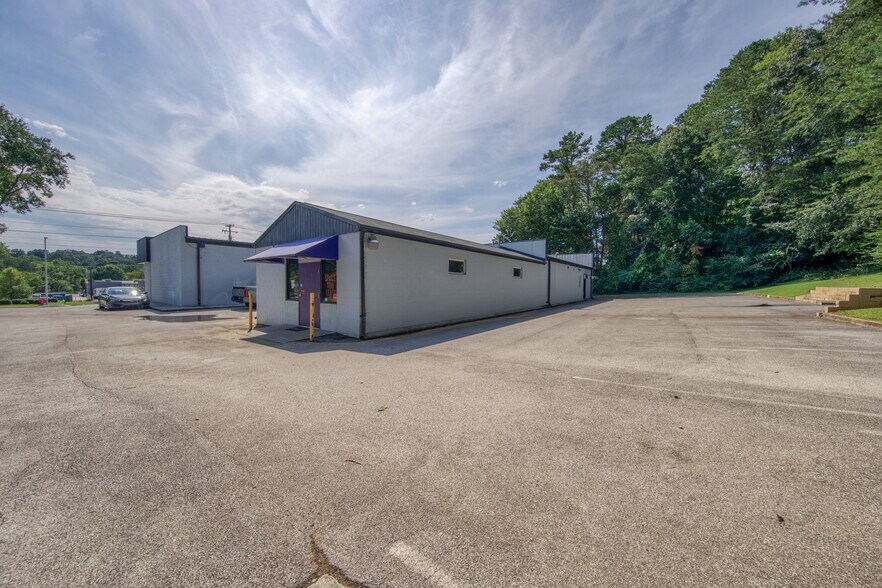 More Photos Of 5403 Western Ave, Knoxville Freestanding For Lease