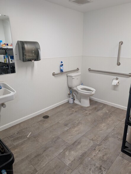 More Photos Of 3320 39th St S, Fargo Warehouse For Sale