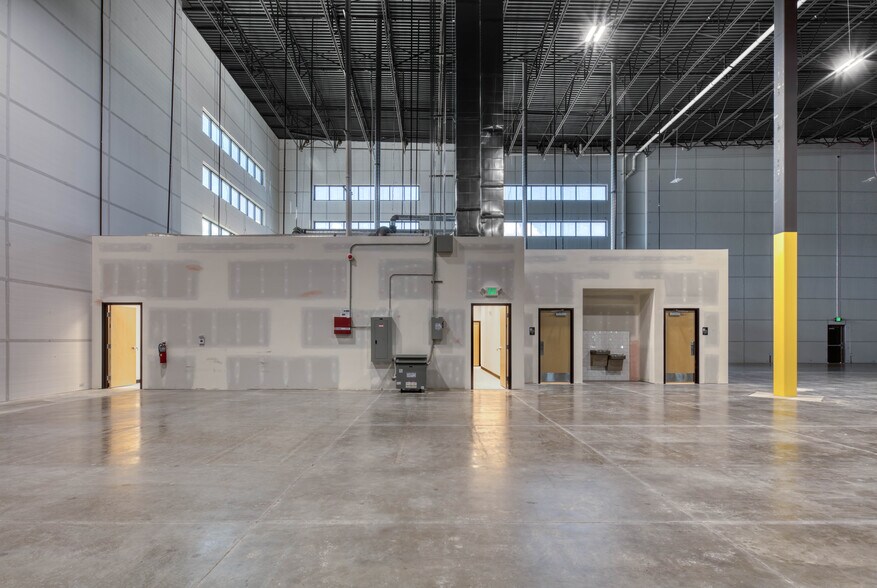 More Photos Of 6081 West 9000 South, West Jordan Unknown For Lease