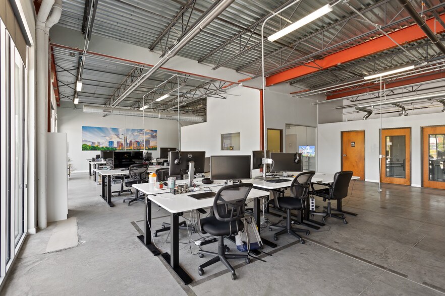 More Photos Of 2301 E Riverside Dr, Austin Unknown For Lease