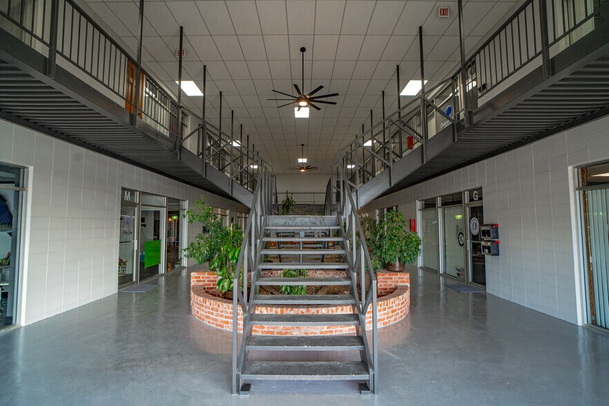 More Photos Of 3433-3455 S Campbell Ave, Springfield Medical For Lease