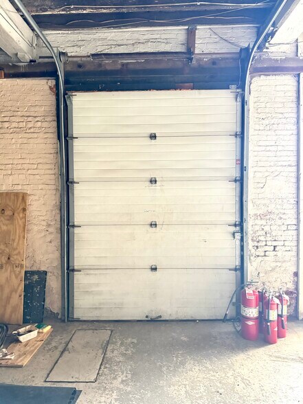 More Photos Of 133 Gold St, Worcester Warehouse For Lease