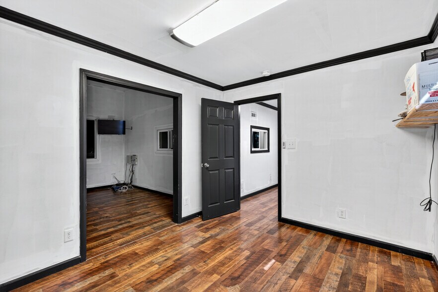 More Photos Of 1095 Southport Rd, Spartanburg Manufacturing For Sale