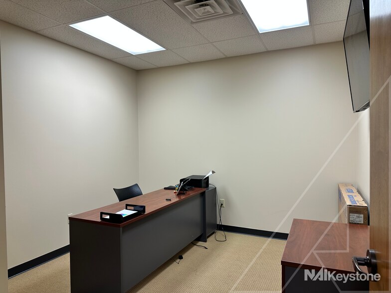 More Photos Of 1260 Broadcasting Rd, Wyomissing Medical For Lease