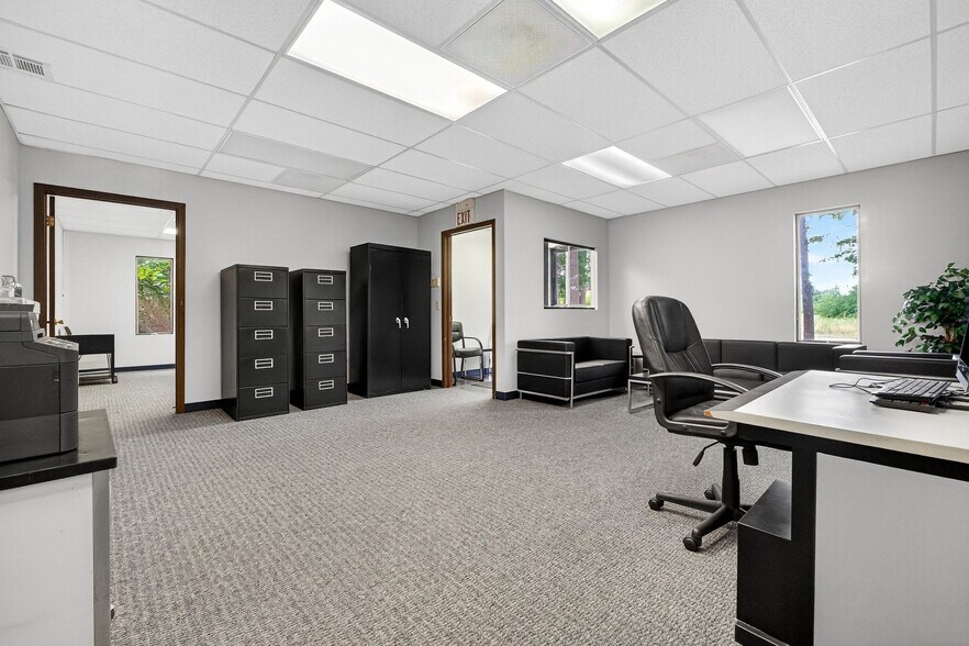 More Photos Of 7027 Spinach Dr, Mentor Warehouse For Sale