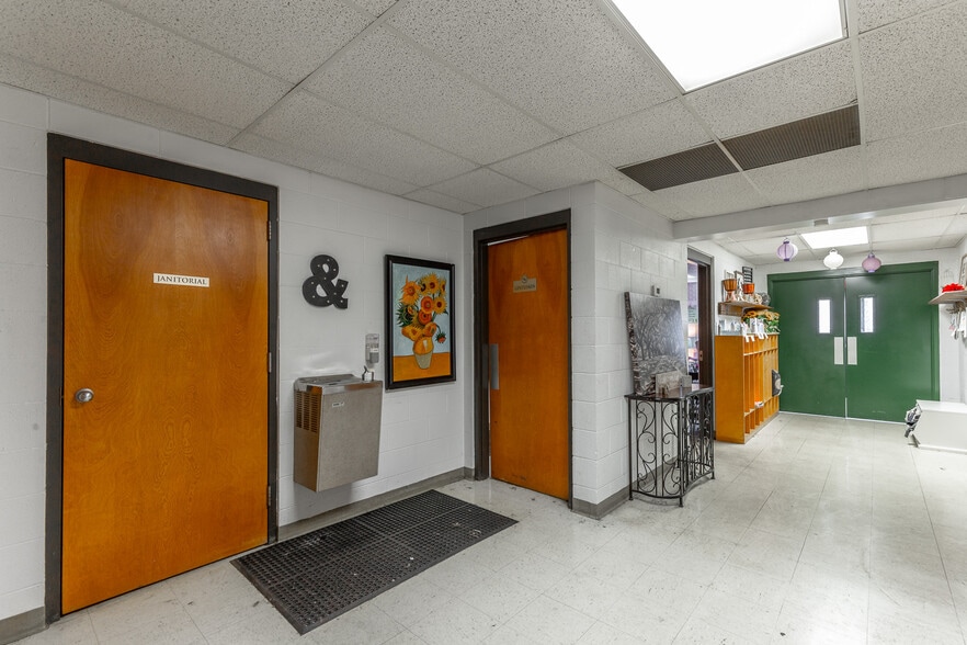 More Photos Of 4062 S Access Rd, Chattanooga Religious Facility For Sale