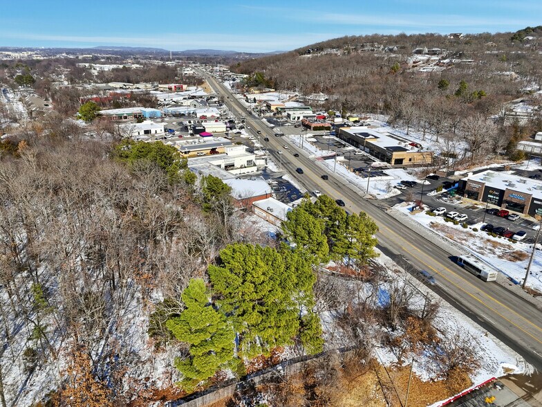 More Photos Of 2417 N College Ave, Fayetteville Freestanding For Lease