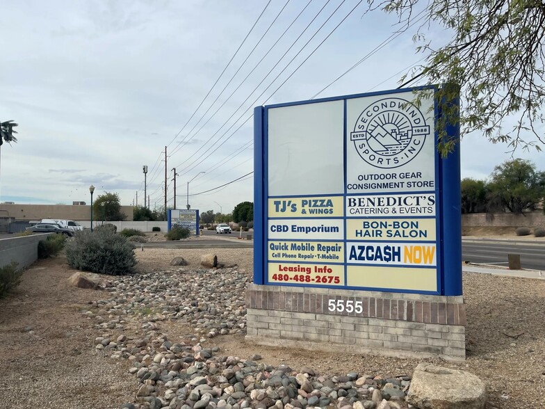 More Photos Of 5555 E Bell Rd, Scottsdale Unknown For Lease