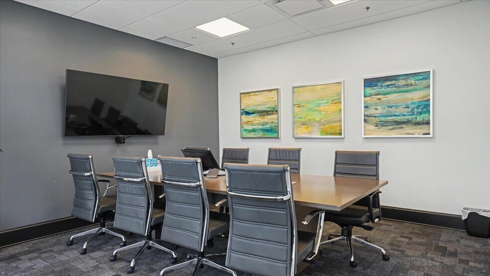More Photos Of 102 Walnut St, Winona Office Residential For Sale
