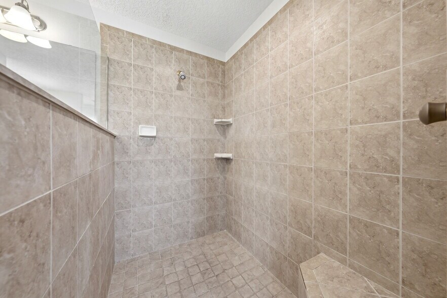 More Photos Of 14433 Lake Yale Rd, Umatilla Land For Sale