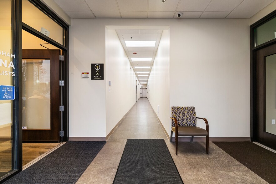 More Photos Of 200 Westerly Rd, Bellingham Medical For Lease