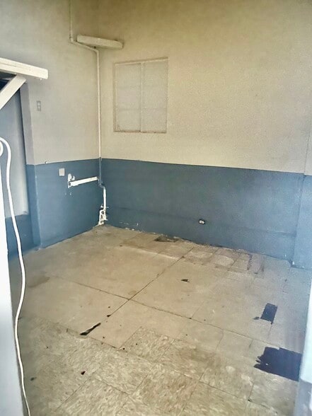 More Photos Of 1524-1526 Solano Ave, Vallejo Storefront For Sale