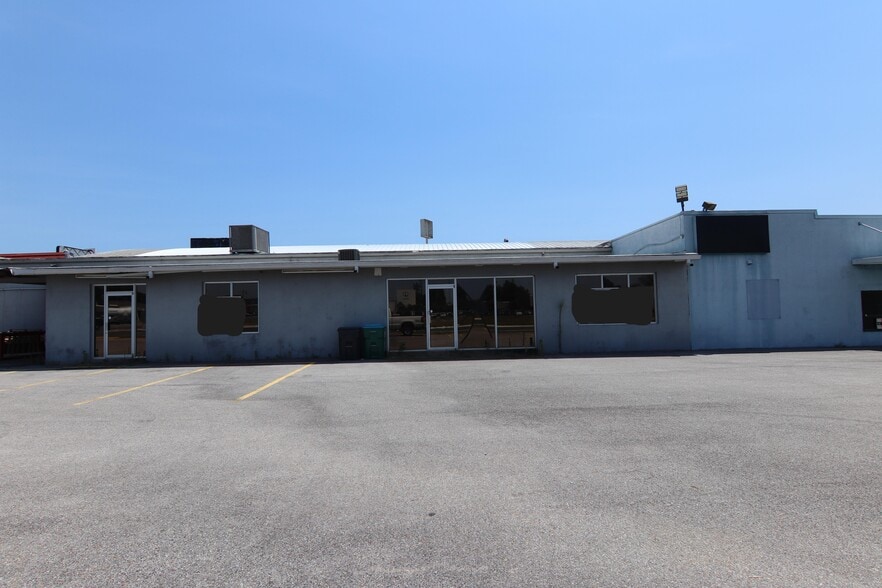 More Photos Of 626 22nd Ave S, Meridian Freestanding For Lease