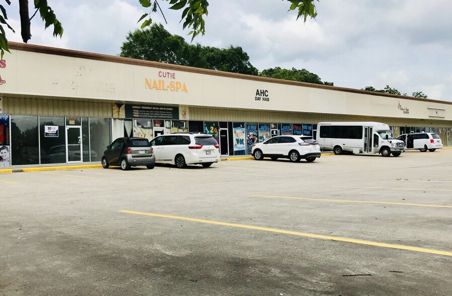 More Photos Of 8650 N Houston Rosslyn Rd, Houston Unknown For Lease