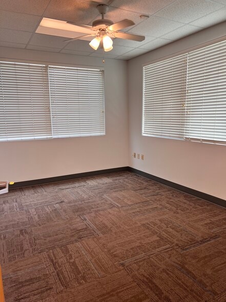 More Photos Of 6457 Hazeltine National Dr, Orlando Warehouse For Sale