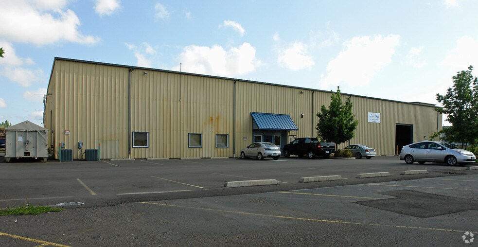 More Photos Of 20 Grimes St, Eugene Warehouse For Lease