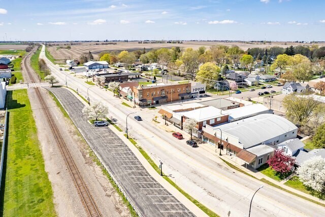 More Photos Of 200 W Lincoln St, Waterman Storefront Retail Residential For Sale