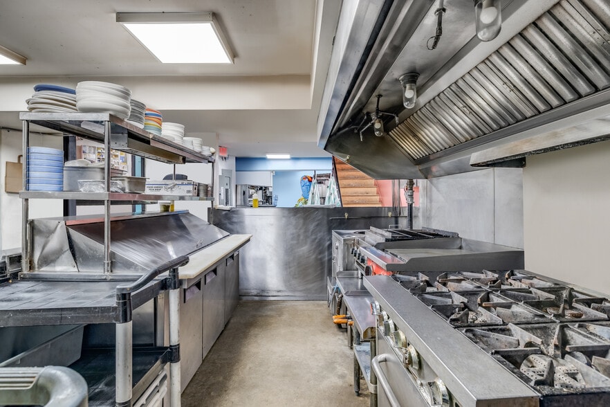 More Photos Of 1451 Maryland Ave NE, Washington Apartments For Sale