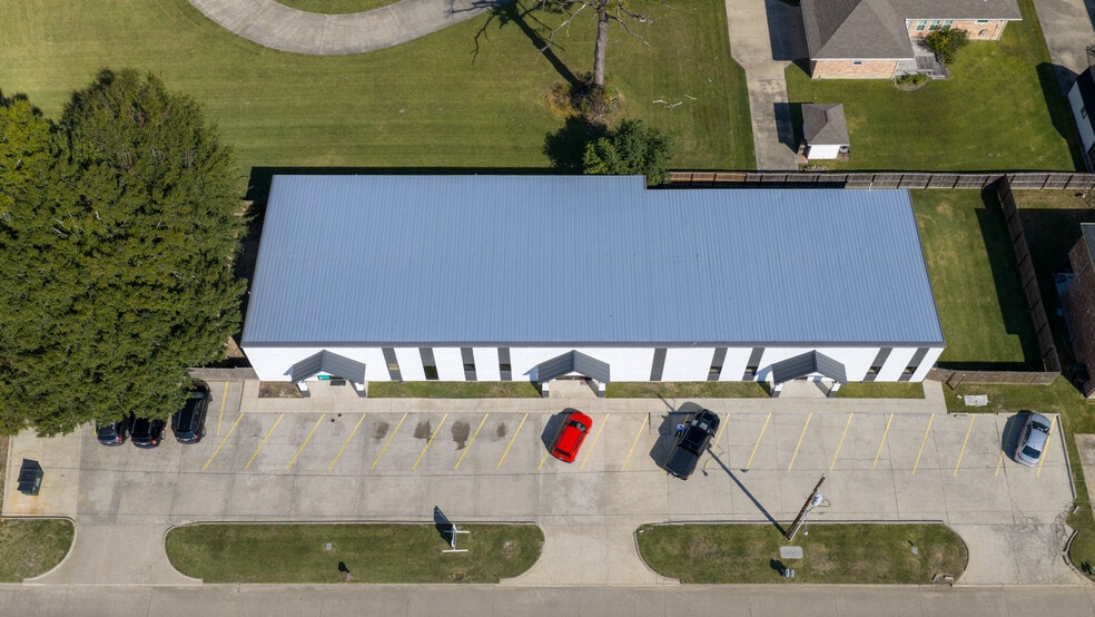 More Photos Of 635 Petro Point Dr, Lake Charles Office For Sale