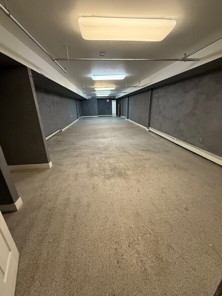 More Photos Of 1314 17th Ave SW, Calgary Freestanding For Lease