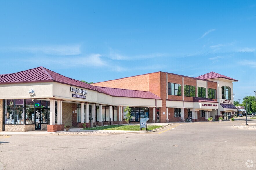 More Photos Of 2705 E Washington Ave, Madison Storefront For Sale