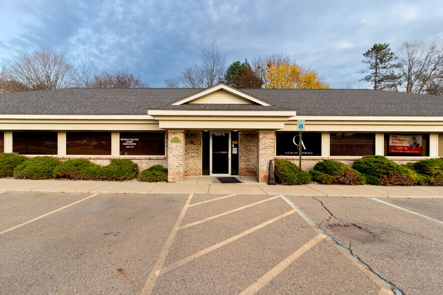 More Photos Of , Lansing Office For Sale