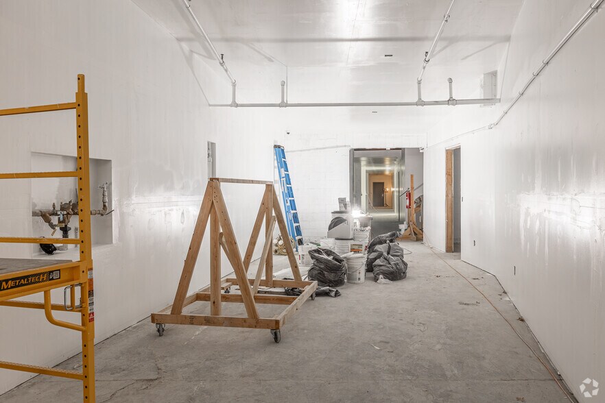 More Photos Of 560 21st St SE, Salem Manufacturing For Lease