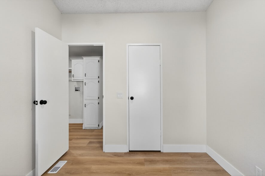 More Photos Of 402 Colin Kelly Dr, Roseville Apartments For Sale