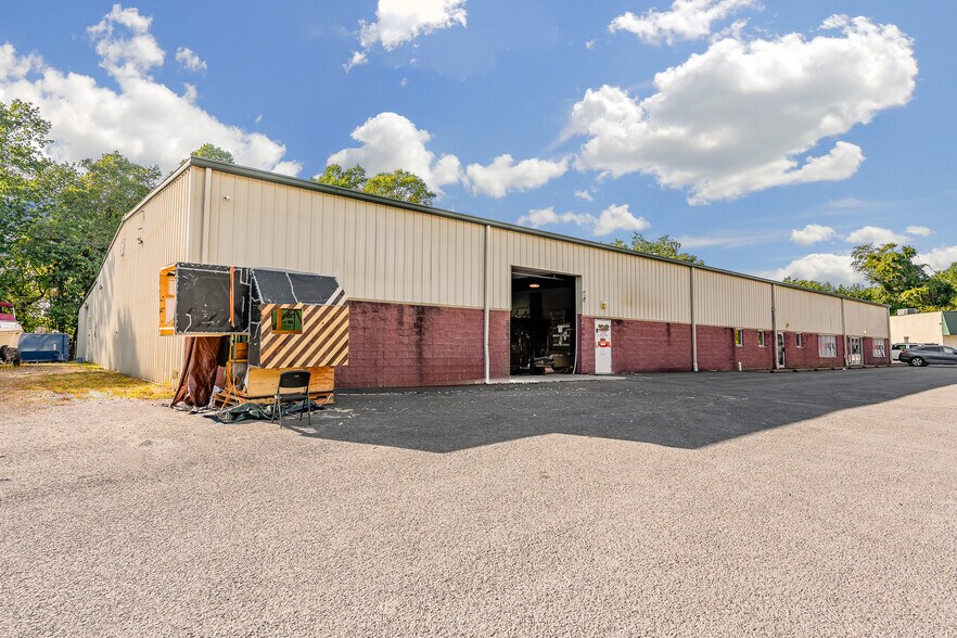 More Photos Of 951 Point Marion Rd, Morgantown Light Manufacturing For Sale