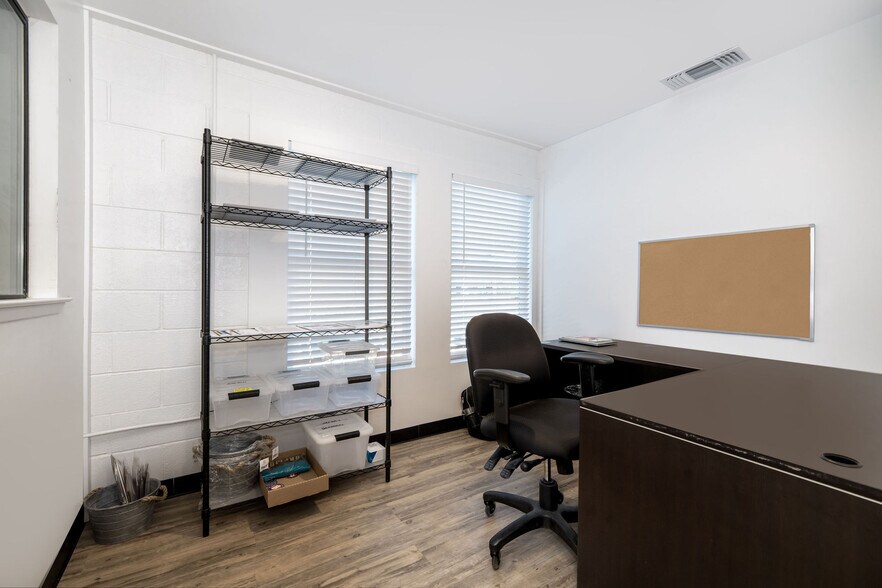 More Photos Of 110 Spring Hill Dr, Grass Valley Manufacturing For Lease