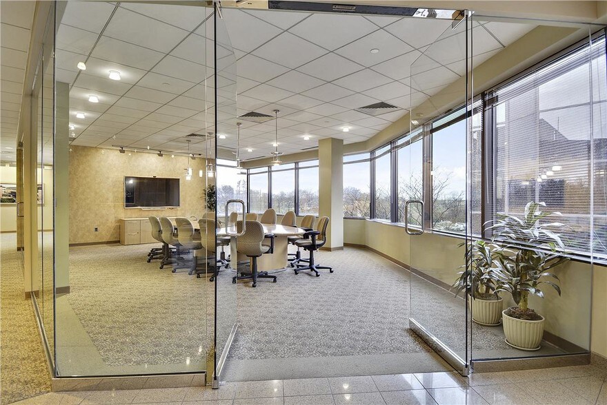 More Photos Of 804 W Diamond Ave, Gaithersburg Unknown For Lease