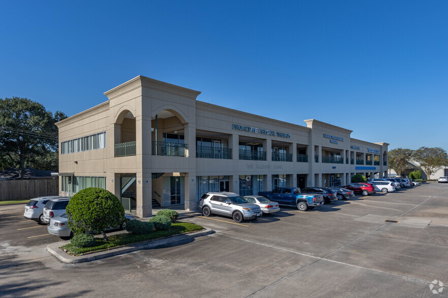 Primary Photo Of 4600 Fairmont Pky, Pasadena Medical For Lease