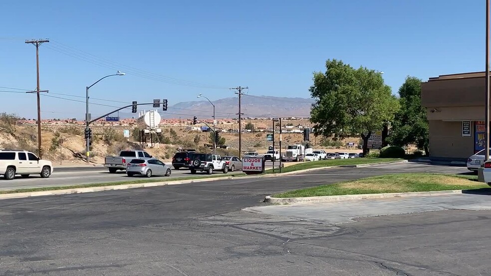 Primary Photo Of 13728 Hesperia Rd, Victorville Unknown For Lease