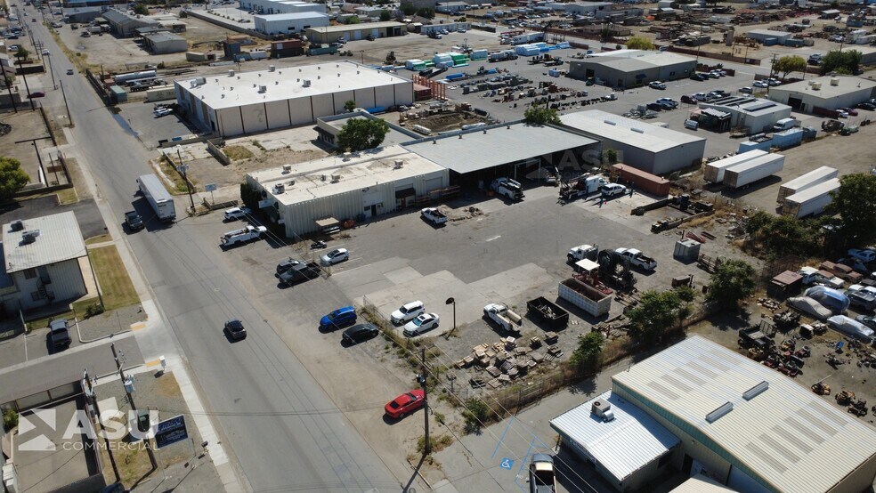 More Photos Of 2901 Gibson St, Bakersfield Warehouse For Lease