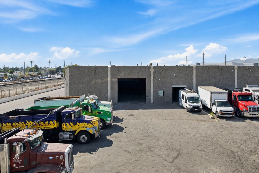 More Photos Of 7900-7990 San Fernando Rd, Sun Valley Warehouse For Lease