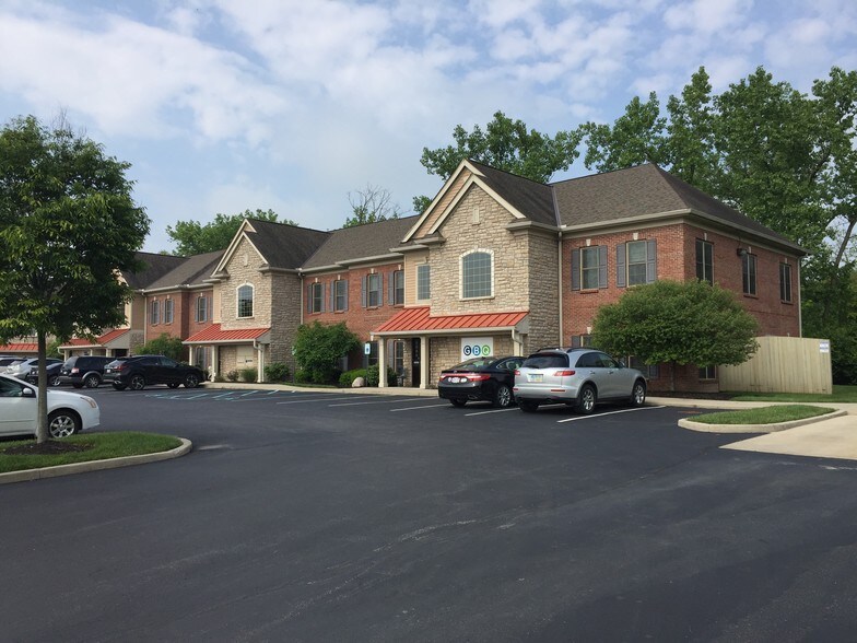 More Photos Of 5082-5086 Wooster Rd, Cincinnati Medical For Sale